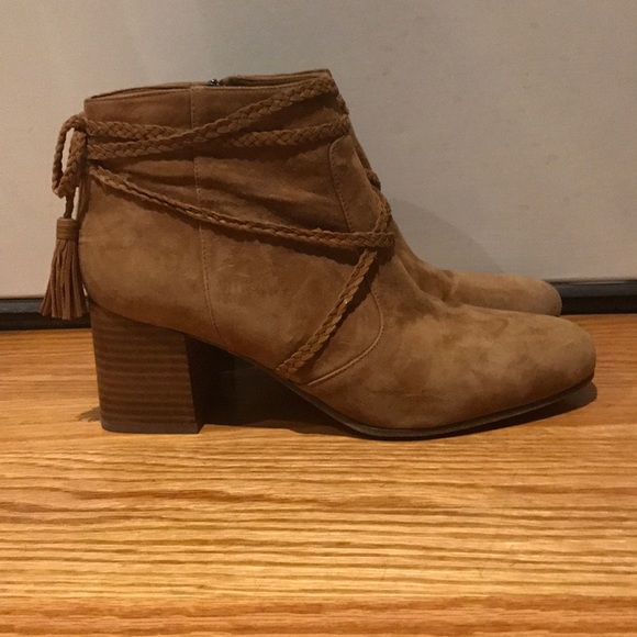 Via Spiga Maddox block heel bootie boots shoes - Picture 4 of 8